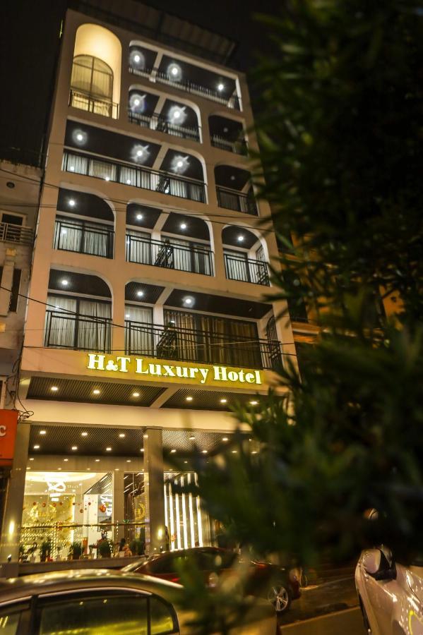 H&T Luxury Hotel Sapa Exterior photo